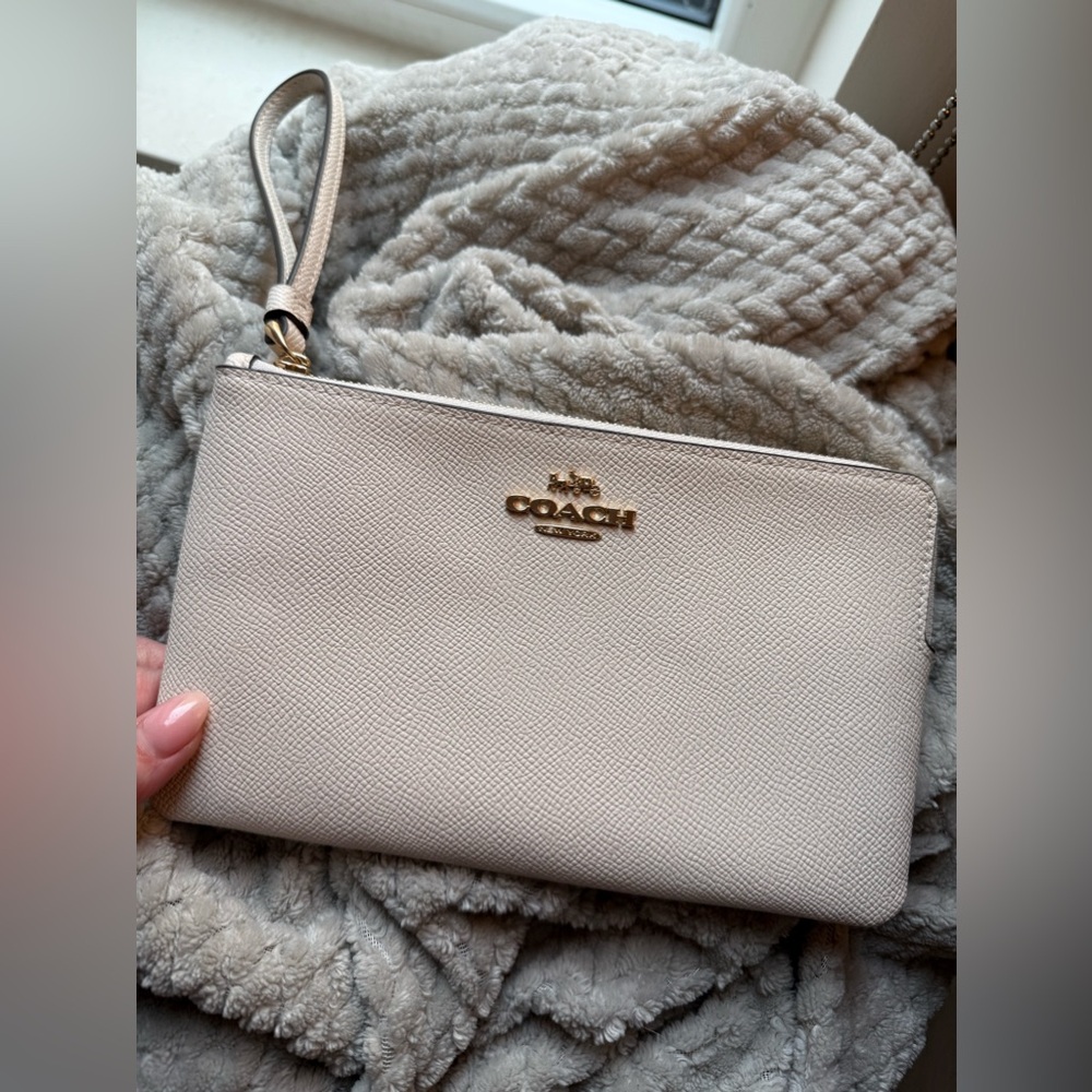Coach clutch - never used!